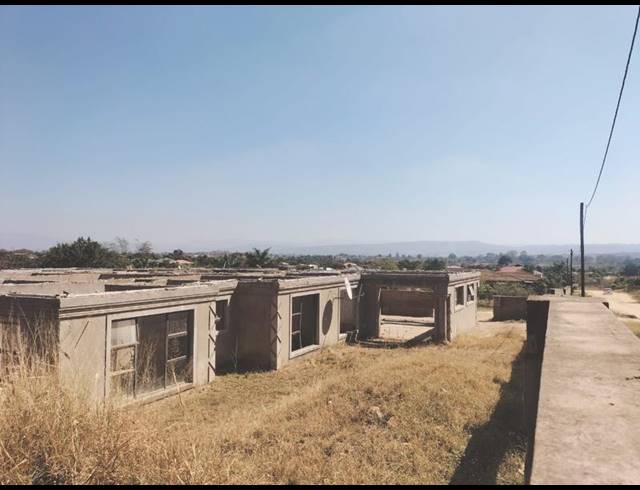 6 BEDROOM HOUSE FOR SALE IN TSWINGA